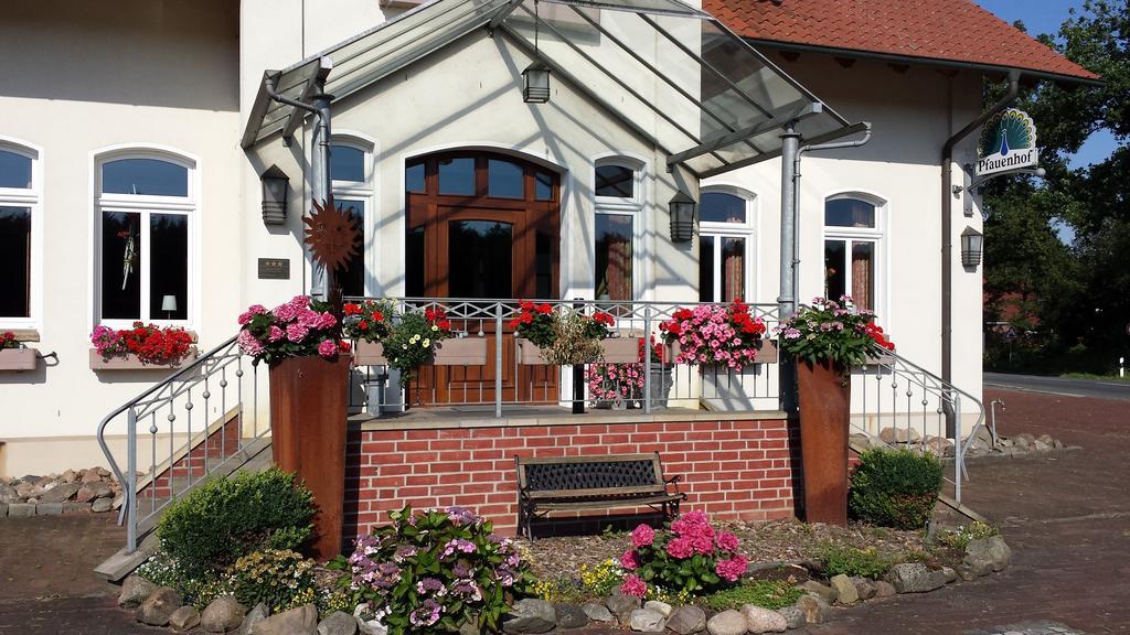 Hotel Restaurant Am Pfauenhof Quakenbruck Exterior photo
